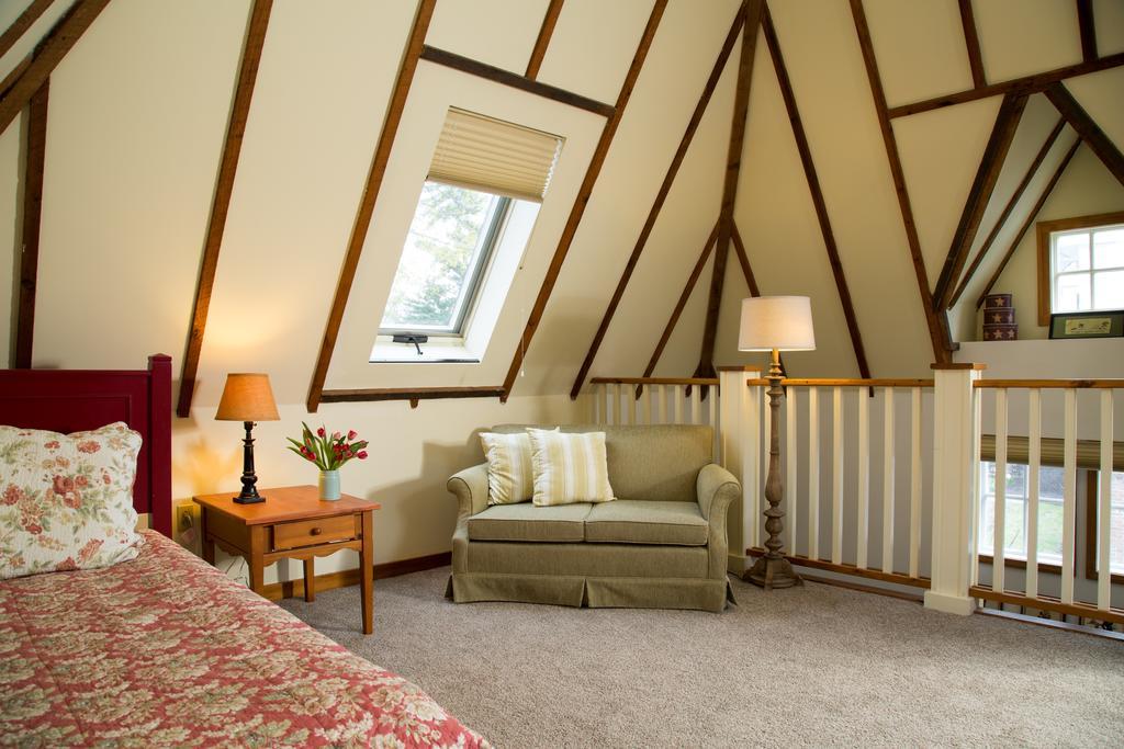 Four Chimneys Inn Bennington Ngoại thất bức ảnh