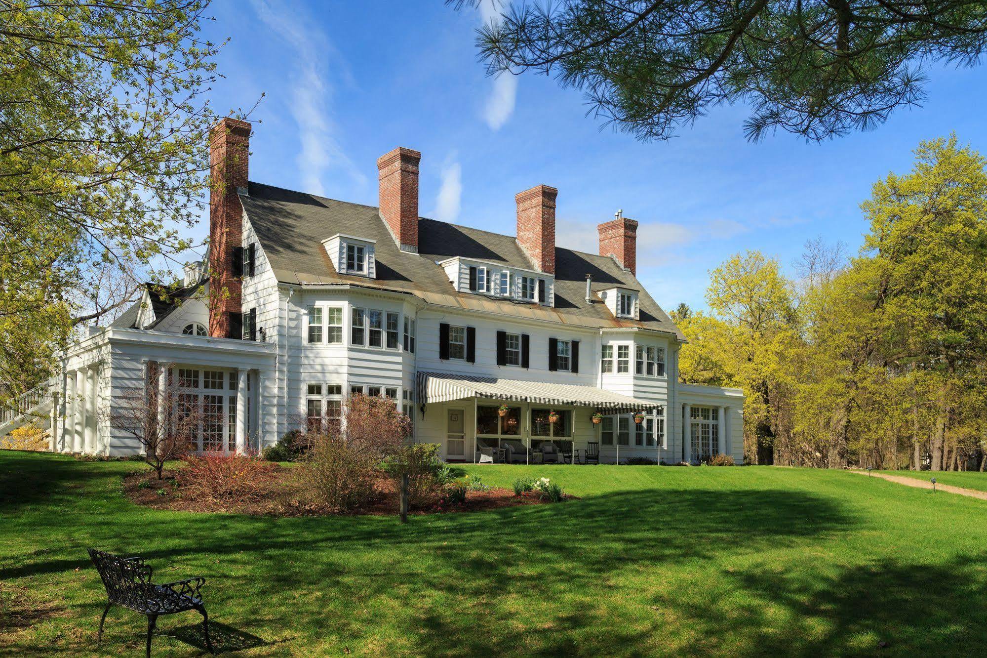 Four Chimneys Inn Bennington Ngoại thất bức ảnh